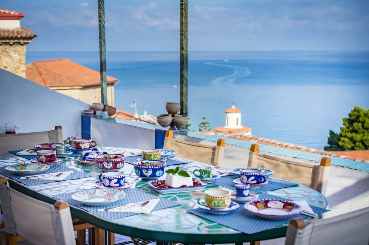 Borgo Dei Saraceni - Domus Indomita Bed & Breakfast Агрополи Екстериор снимка