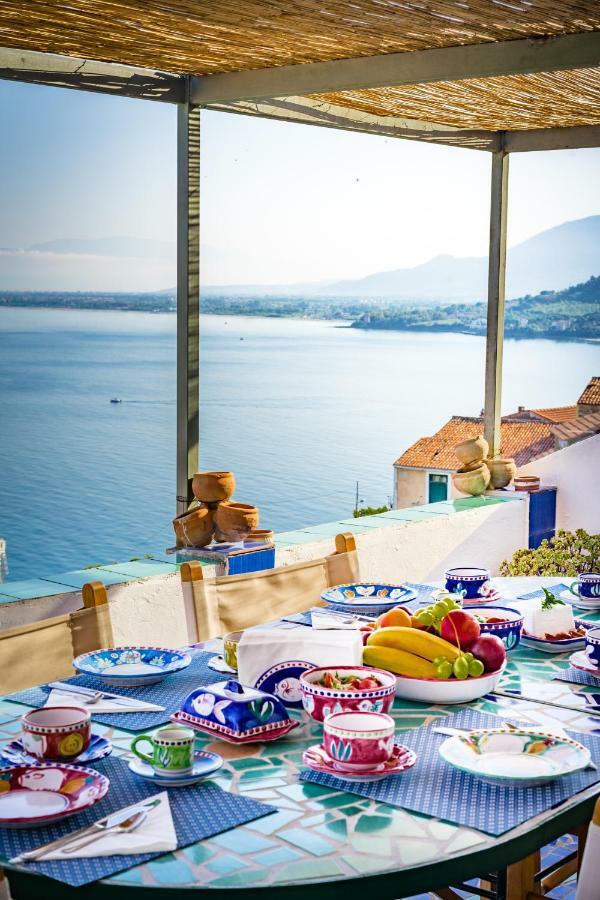 Borgo Dei Saraceni - Domus Indomita Bed & Breakfast Агрополи Екстериор снимка
