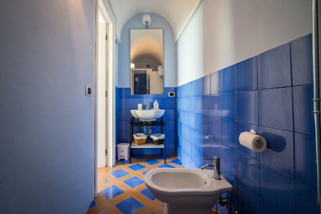 Borgo Dei Saraceni - Domus Indomita Bed & Breakfast Агрополи Екстериор снимка