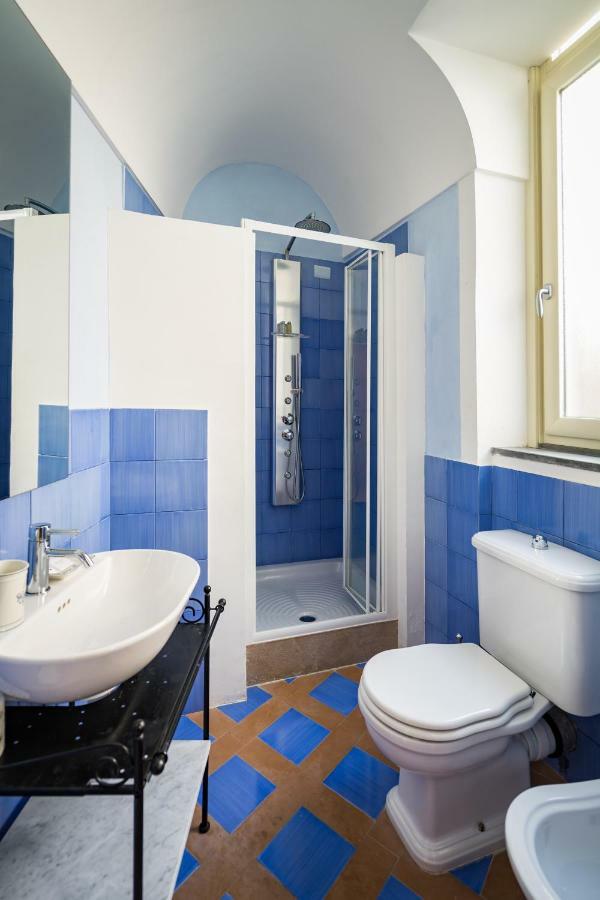 Borgo Dei Saraceni - Domus Indomita Bed & Breakfast Агрополи Екстериор снимка