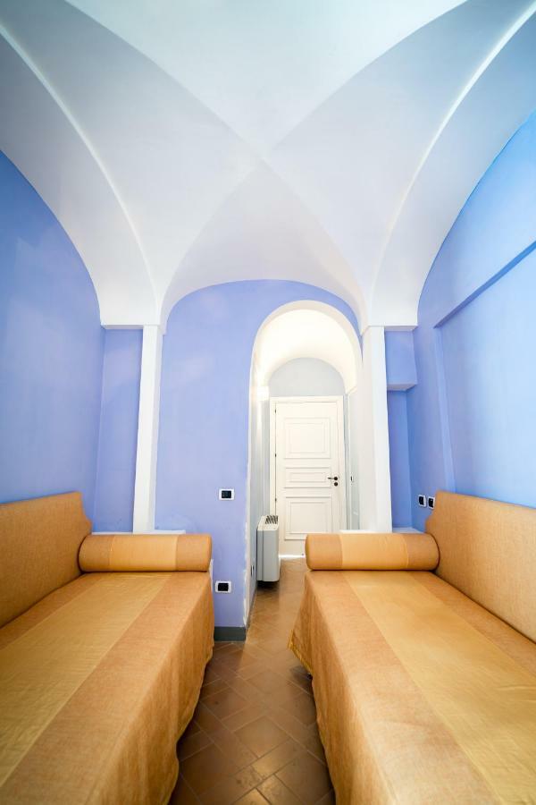 Borgo Dei Saraceni - Domus Indomita Bed & Breakfast Агрополи Екстериор снимка