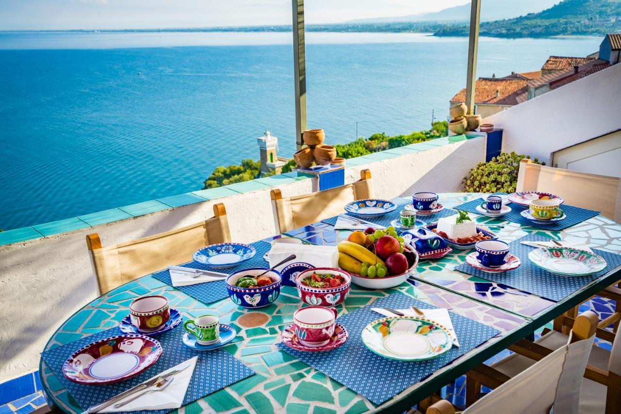 Borgo Dei Saraceni - Domus Indomita Bed & Breakfast Агрополи Екстериор снимка